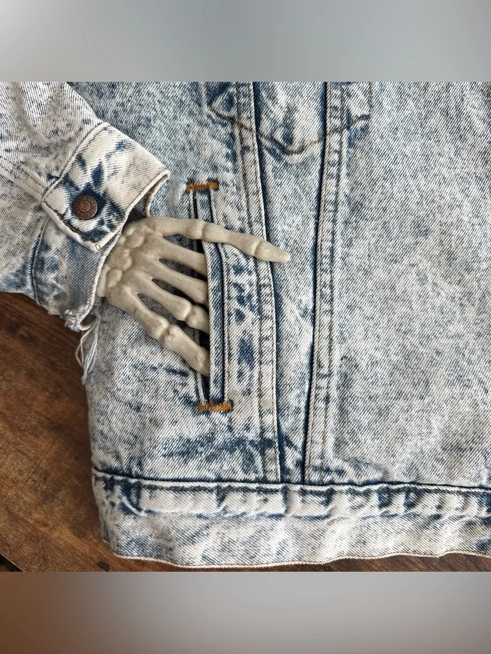 Vintage 80s Levis Sherpa Lined Denim Jacket Type III Acid Wash ~ Size XL